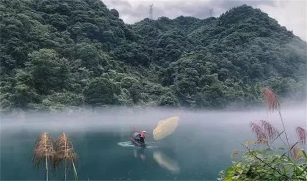 博皓快樂(lè)湖南行：迷霧漫小東江